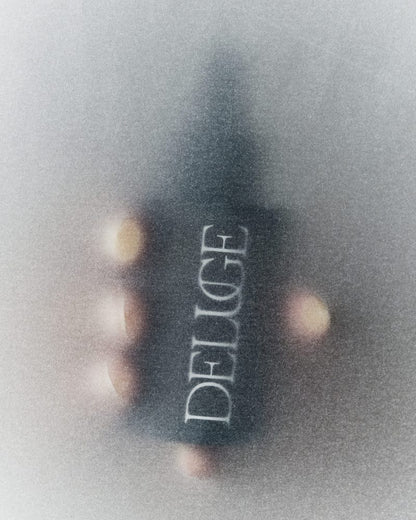 Fortifying Scalp Serum with hand